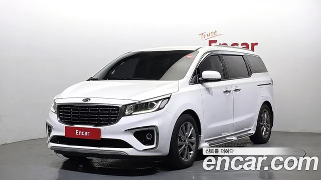 Kia Canival 2019 — photo 1
