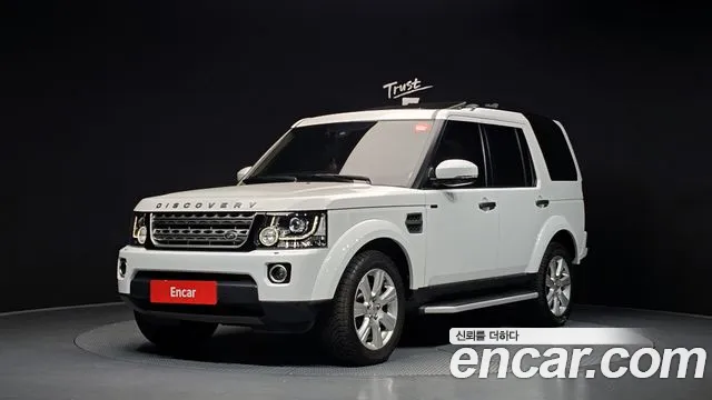 Land Rover Discovery 2016 — photo 1