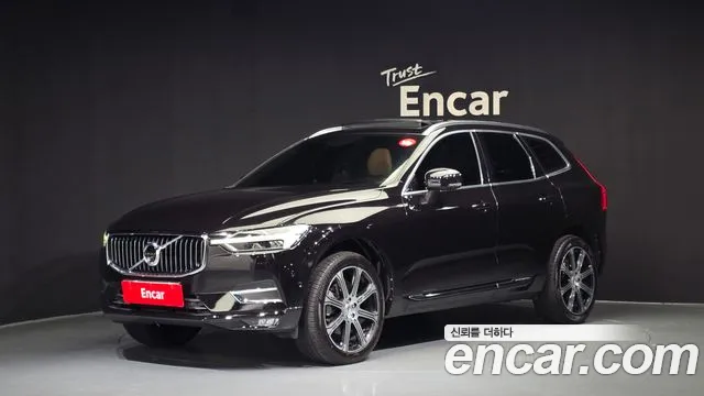 Volvo XC60 2018 — photo 1
