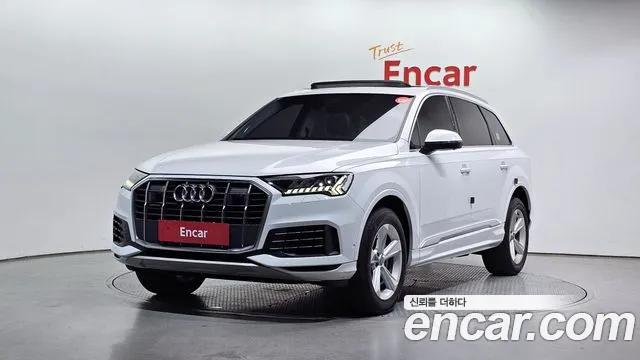 Audi Q7 2020 — photo 1