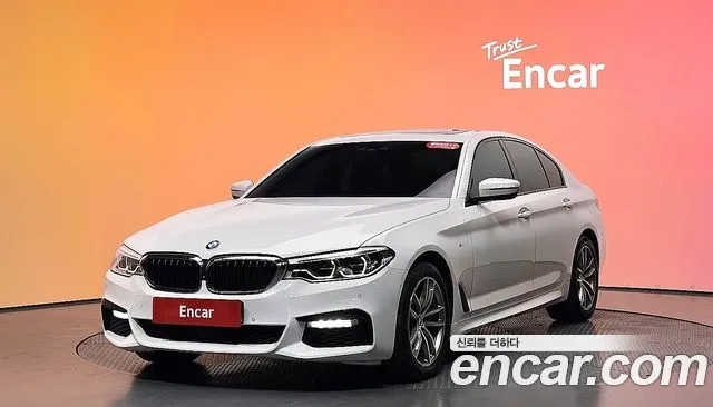 BMW 5-Series 2017 — photo 1