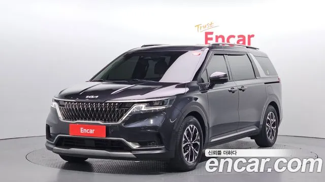 Kia Canival 2022 — photo 1
