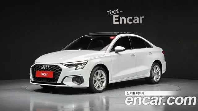 Audi A3 2022 — photo 1