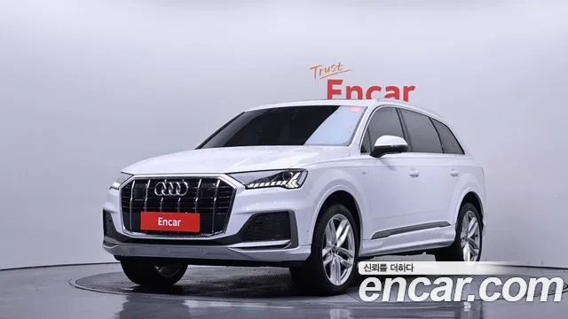 Audi Q7 2023 — photo 1