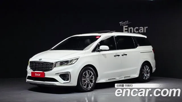 Kia Canival 2019 — photo 1