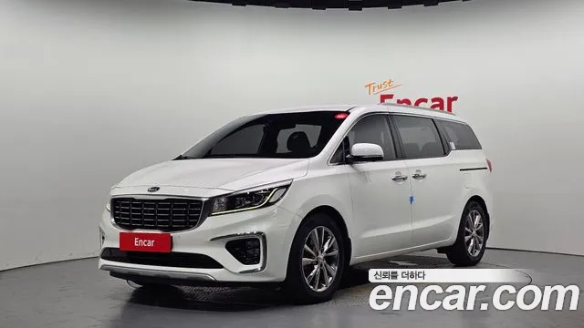 Kia Canival 2019 — photo 1