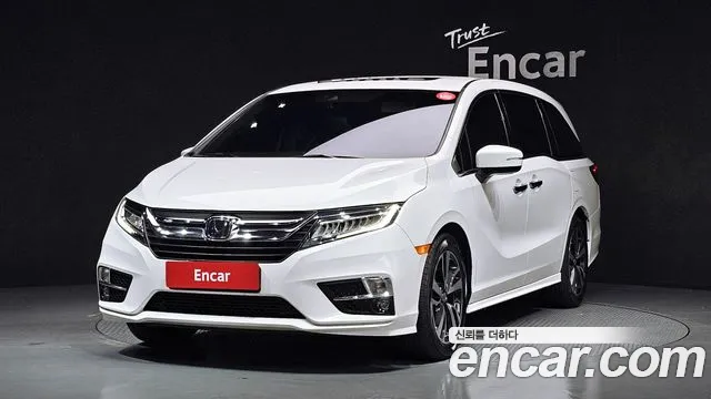 Honda Odyssey 2020 — photo 1
