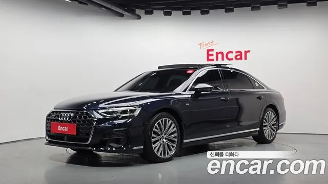 Audi A8 2023 — photo 1