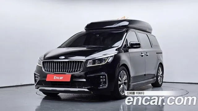 Kia Canival 2019 — photo 1
