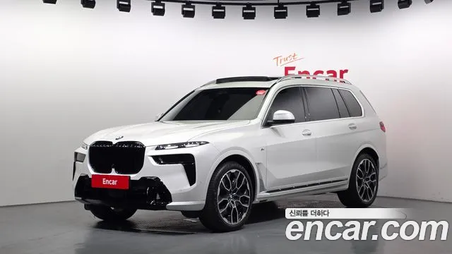 BMW X7 2025 — photo 1