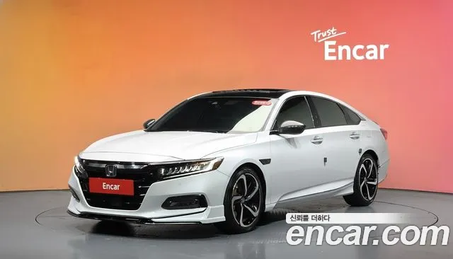 Honda Accord 2018 — photo 1