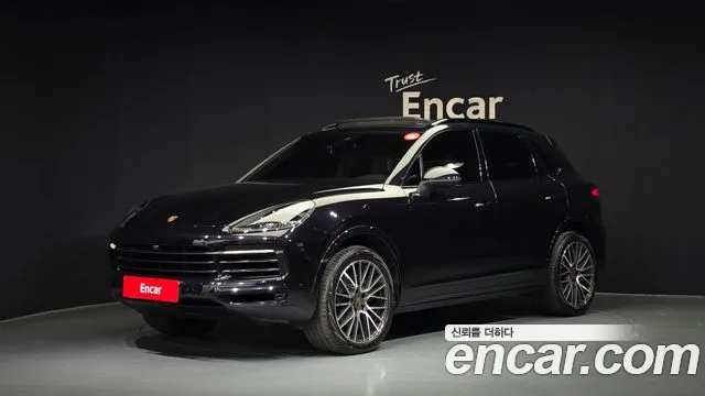 Porsche Cayenne 2021 — photo 1