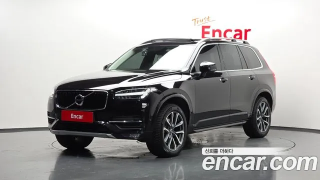 Volvo XC90 2018 — photo 1