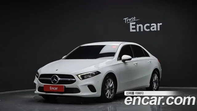 Mercedes-Benz A-Class 2020 — photo 1