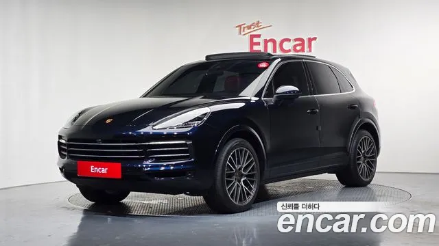 Porsche Cayenne 2021 — photo 1