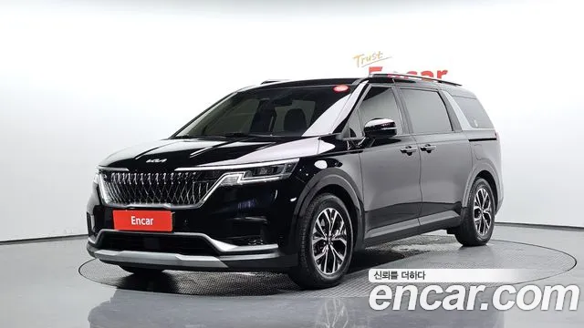 Kia Canival 2021 — photo 1