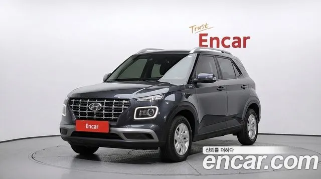 Hyundai Venue 2021 — photo 1