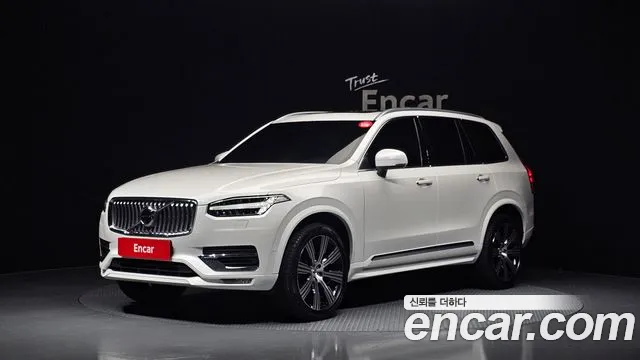 Volvo XC90 2021 — photo 1