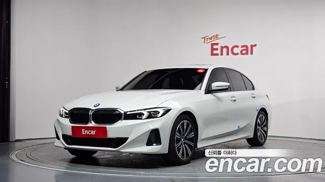 BMW 3-Series 2025 — photo 1