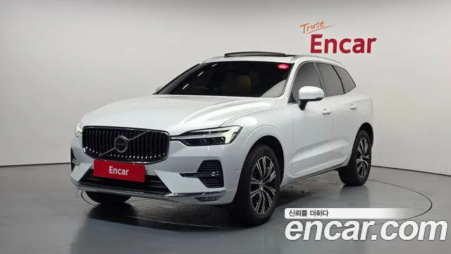 Volvo XC60 2022 — photo 1