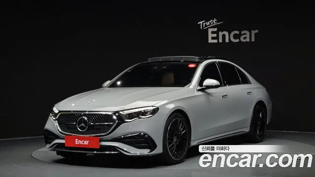 Mercedes-Benz E-Class 2024 — photo 1