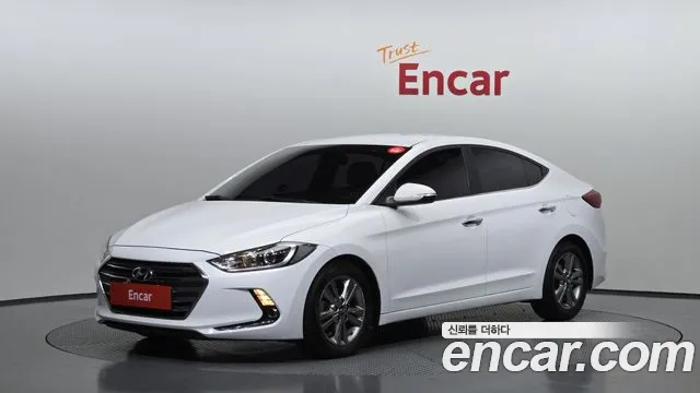 Hyundai AVANTE 2017 — photo 1
