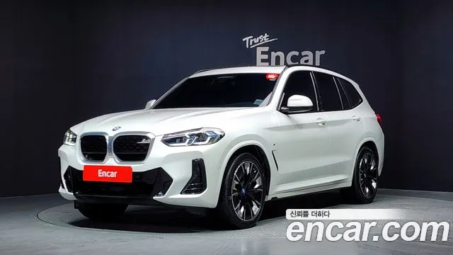 BMW iX3 2023 — photo 1