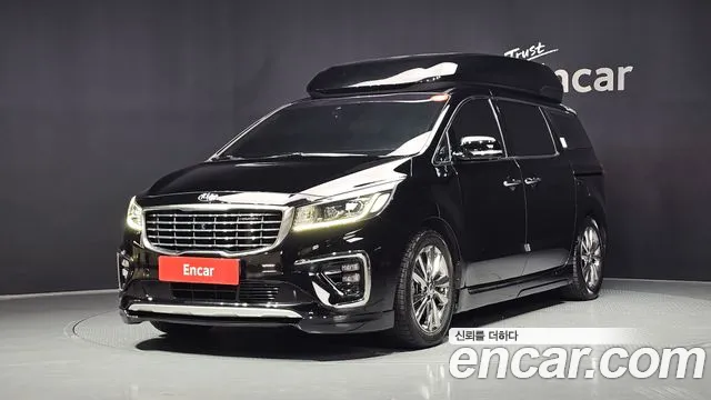 Kia Canival 2019 — photo 1