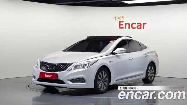 Hyundai Grandeur 2015 — photo 1