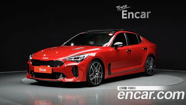 Kia Stinger 2022 — photo 1