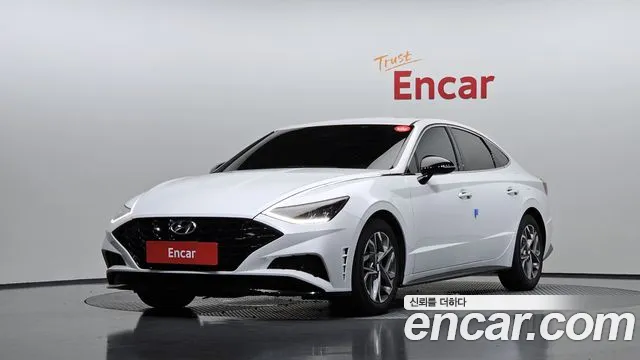 Hyundai Sonata 2022 — photo 1