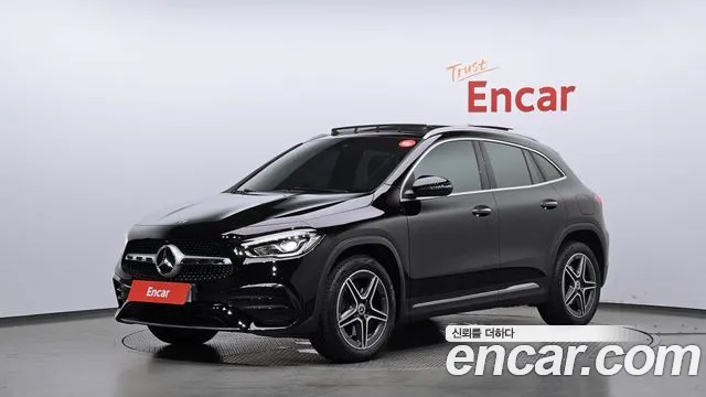 Mercedes-Benz GLA-Class 2020 — photo 1