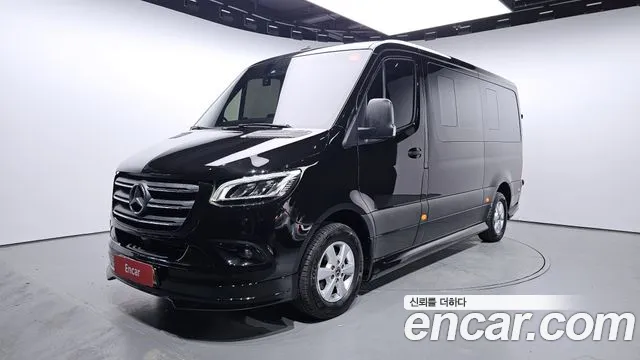 Mercedes-Benz Sprinter 2019 — photo 1