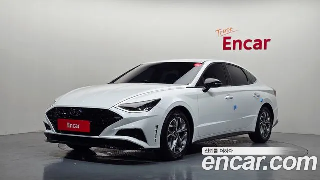 Hyundai Sonata 2022 — photo 1