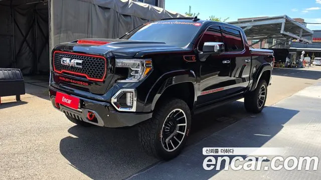 GMC Sierra 2021 — photo 1