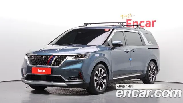 Kia Canival 2021 — photo 1