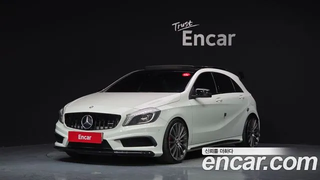 Mercedes-Benz A-Class 2015 — photo 1