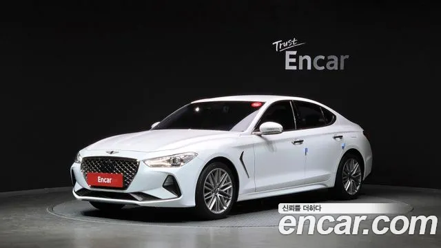 Genesis G70 2019 — photo 1