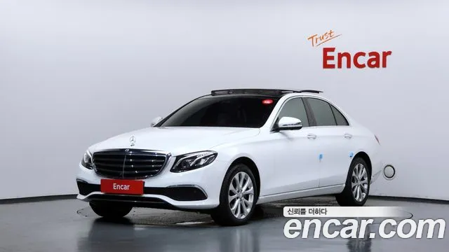 Mercedes-Benz E-Class 2017 — photo 1