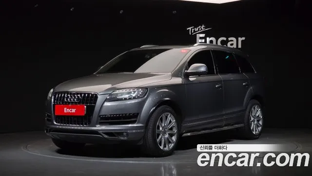 Audi Q7 2014 — photo 1