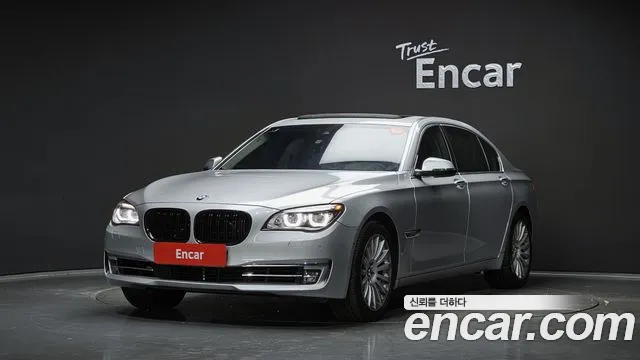 BMW 7-Series 2013 — photo 1