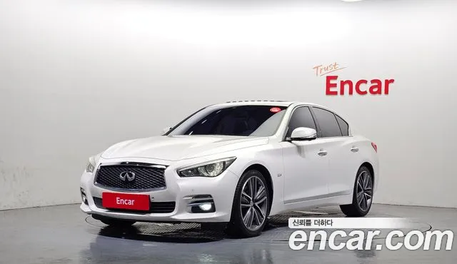 Infiniti Q50 2014 — photo 1