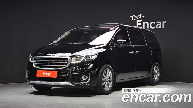 Kia Canival 2018 — photo 1