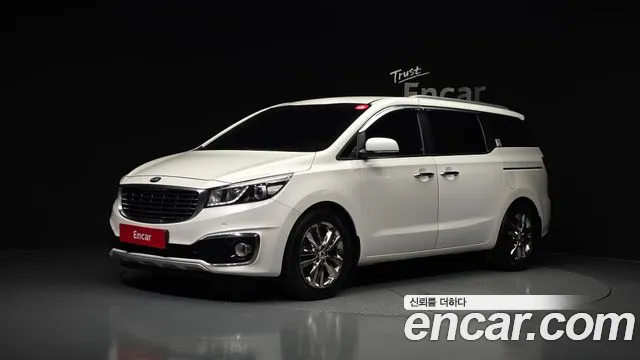Kia Canival 2016 — photo 1