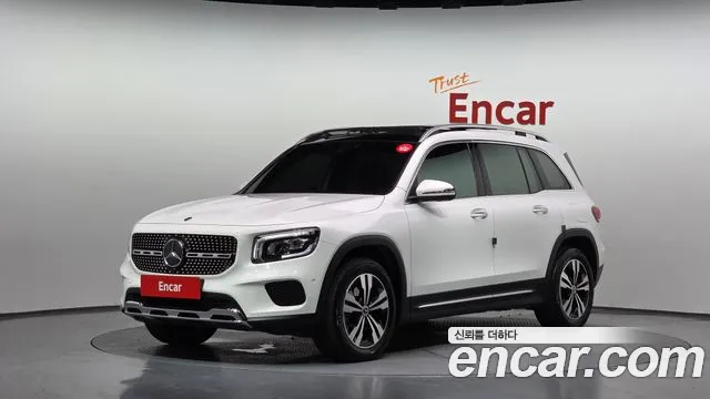 Mercedes-Benz GLB-Class 2020 — photo 1