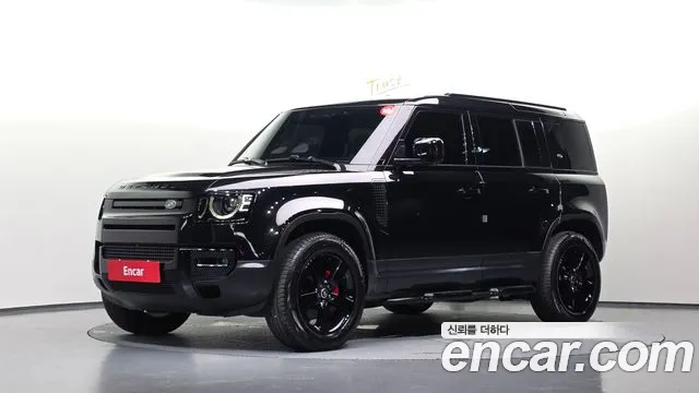 Land Rover Defender 2023 — photo 1