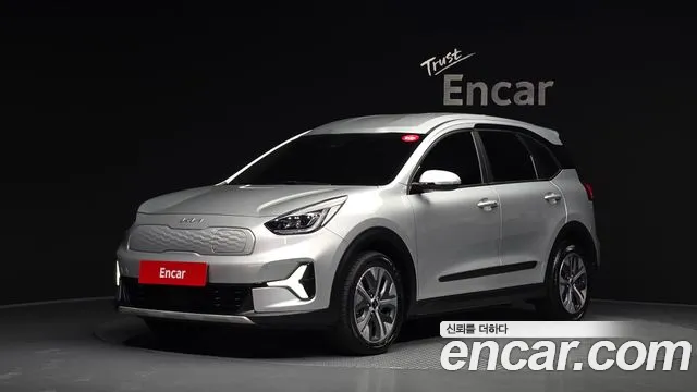 Kia Niro 2023 — photo 1