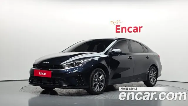 Kia K3 2023 — photo 1