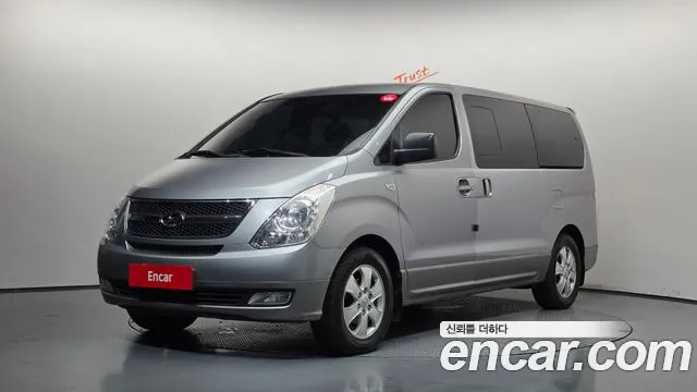 Hyundai Starex 2011 — photo 1
