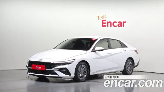 Hyundai AVANTE 2024 — photo 1